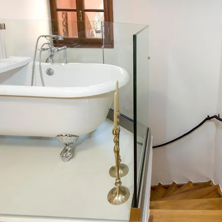 Apartment Camara