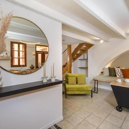 Camara Apartman Hriszí Aktí Haniá